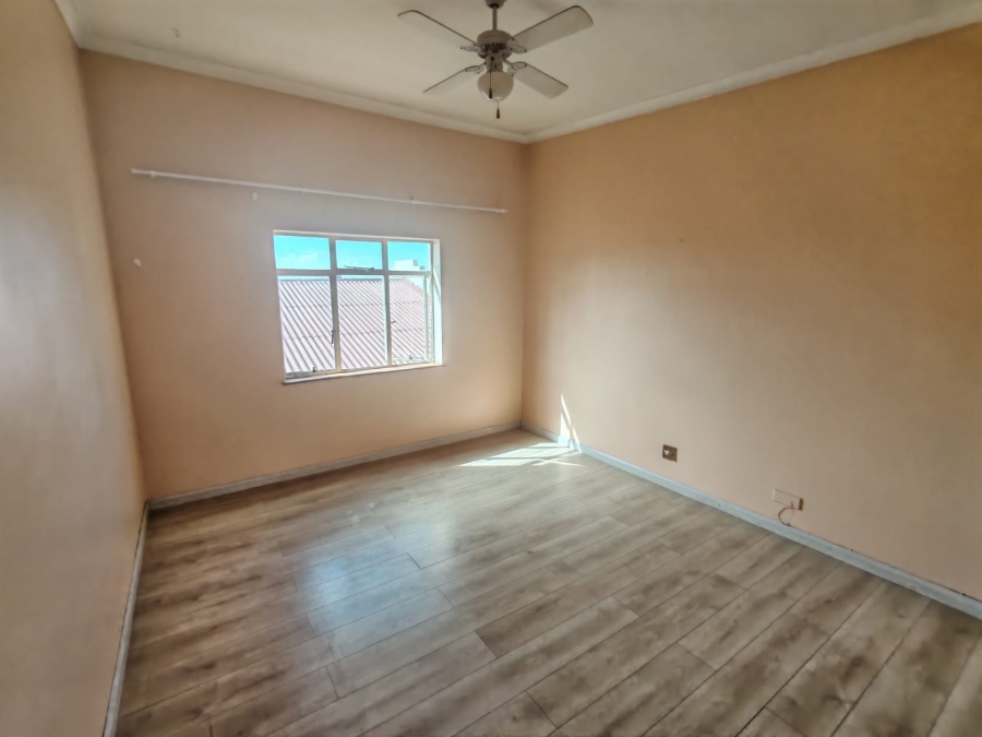 To Let 1 Bedroom Property for Rent in Richmond Hill Eastern Cape